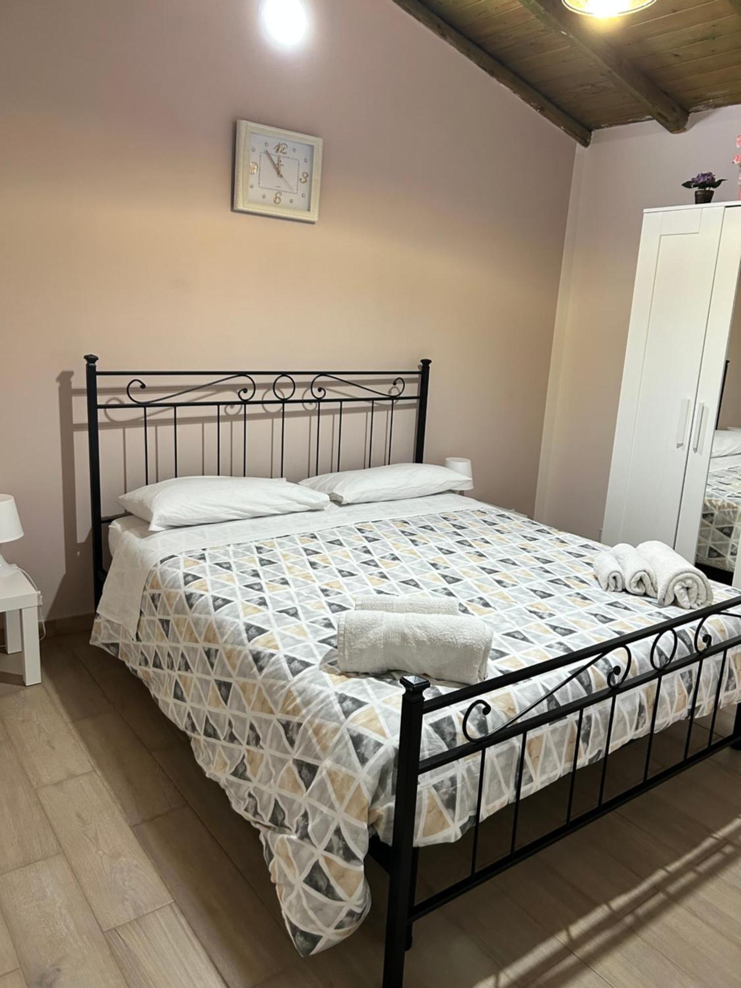 Mimi E Coco Shabby House Lägenhet Catania Exteriör bild
